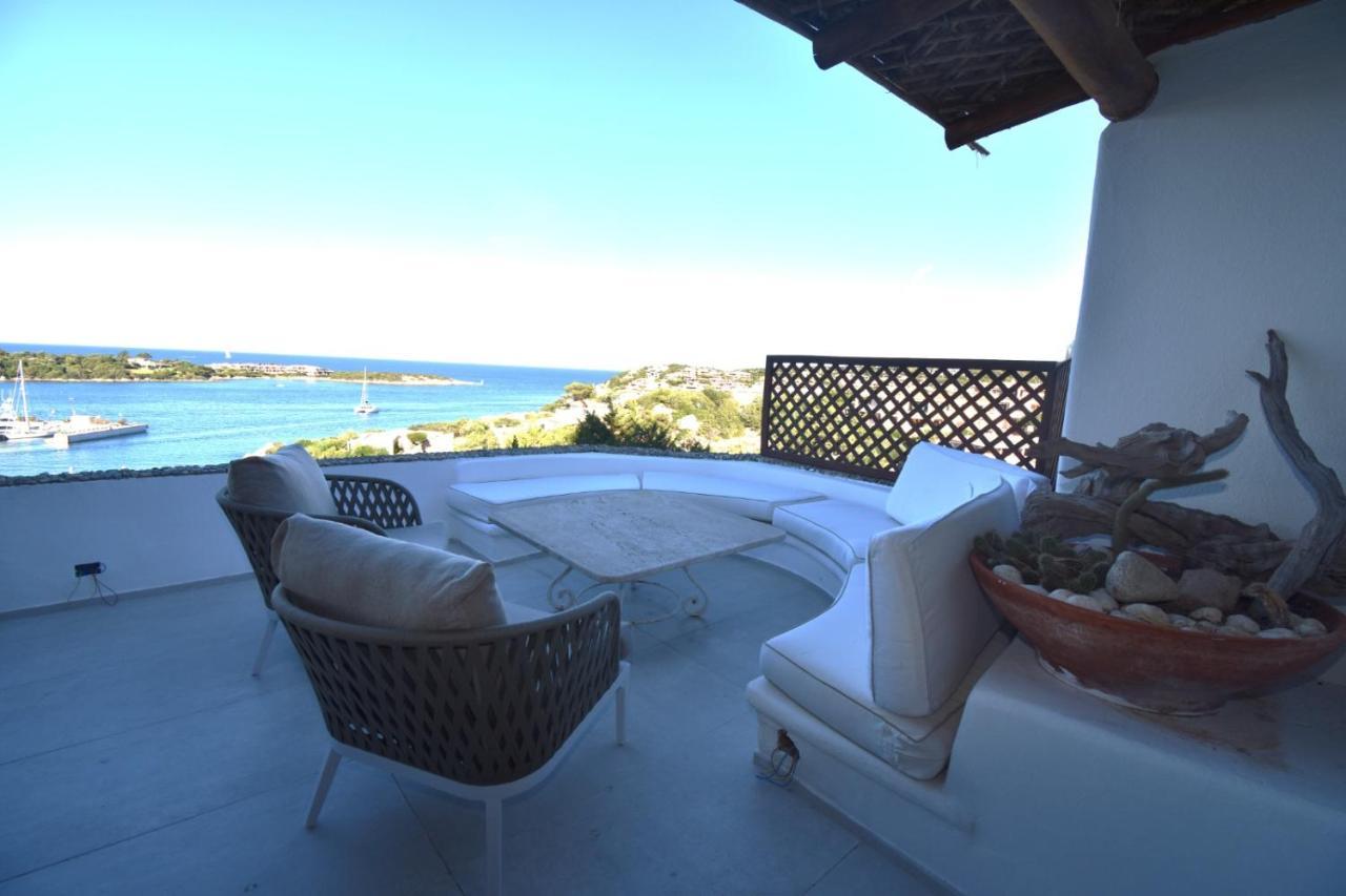 Terrazza Sul Mare A Porto Cervo Villa Exteriör bild